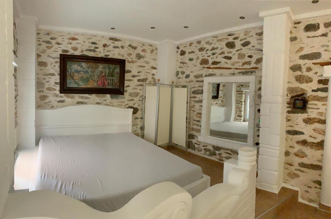 Sea&Stone Apartment Skala Sotiros Ngoại thất bức ảnh